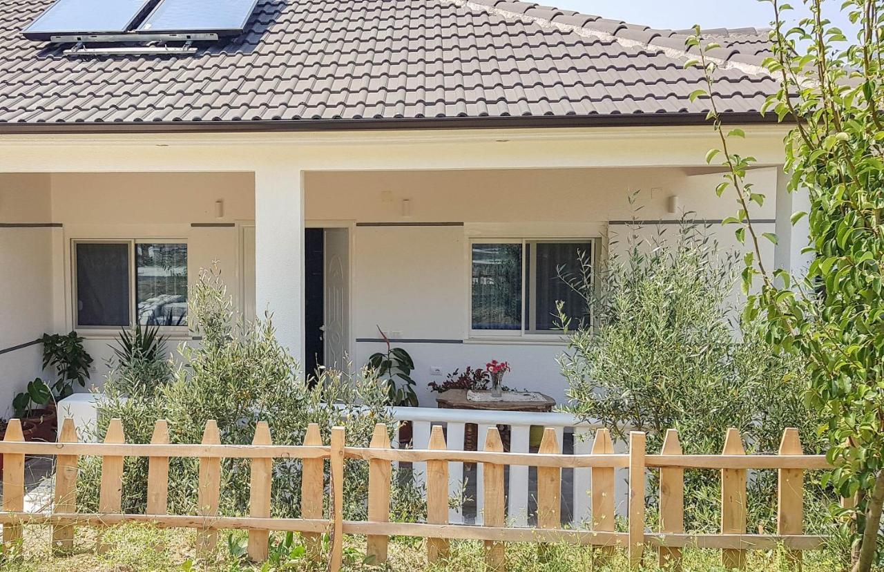 Villa Goliku Pestani エクステリア 写真
